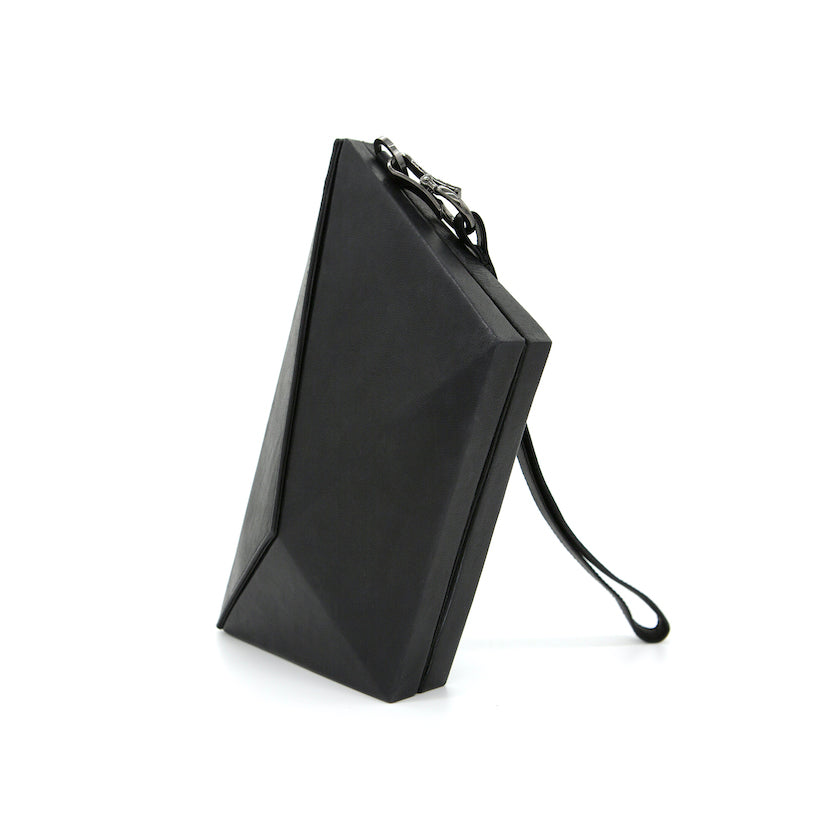 ASSYMETRICH CLUTCH BLACK