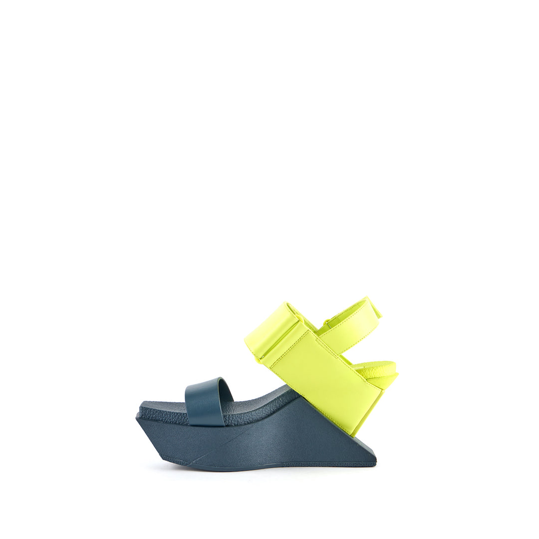 DELTA WEDGE SANDAL CYBER LIME