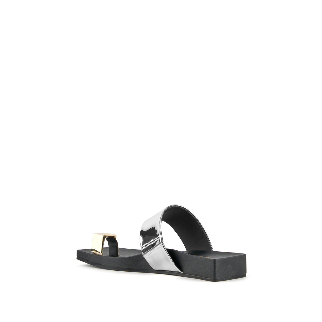 LOOP TOE LO CUBE RING SILVER