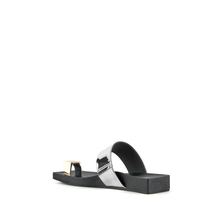 LOOP TOE LO CUBE RING SILVER